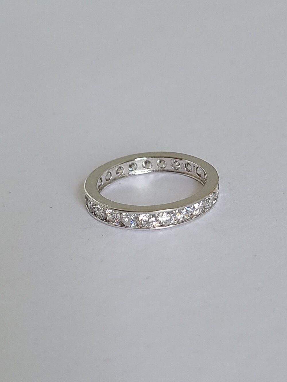 Vintage Sterling Silver Cubic Zirconia Crystal Minimal Dainty Feminine Band Ring